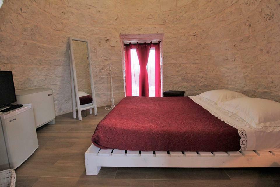 Agriturismo Grotta Di Figazzano Чистернино Экстерьер фото